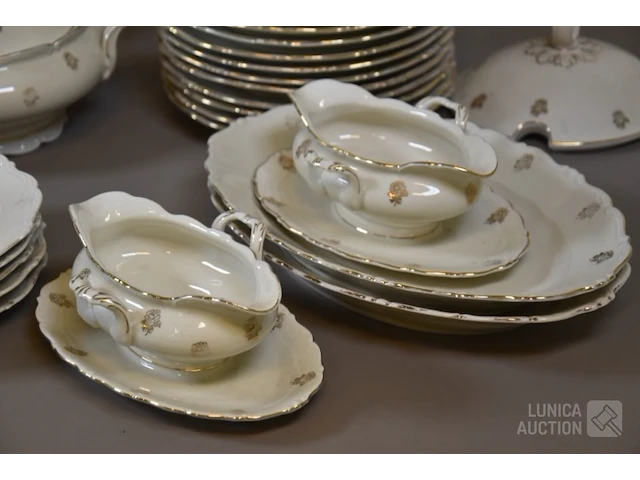 Servies - afbeelding 4 van  6