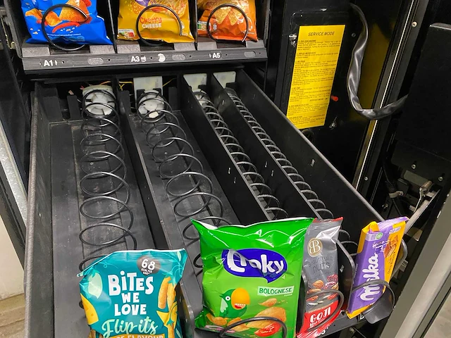 Servomatic - 3073 - snoepautomaat - vending machine - afbeelding 4 van  14