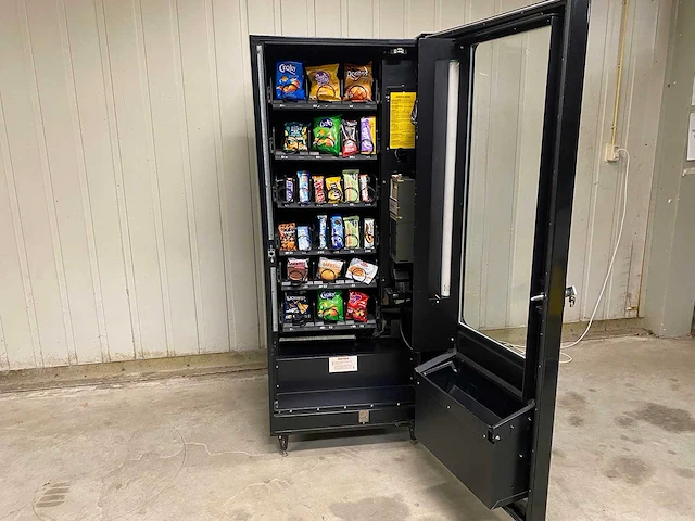 Servomatic - 3073 - snoepautomaat - vending machine - afbeelding 13 van  14