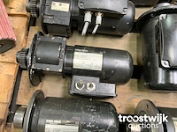Servomotor (divers) - afbeelding 7 van  11