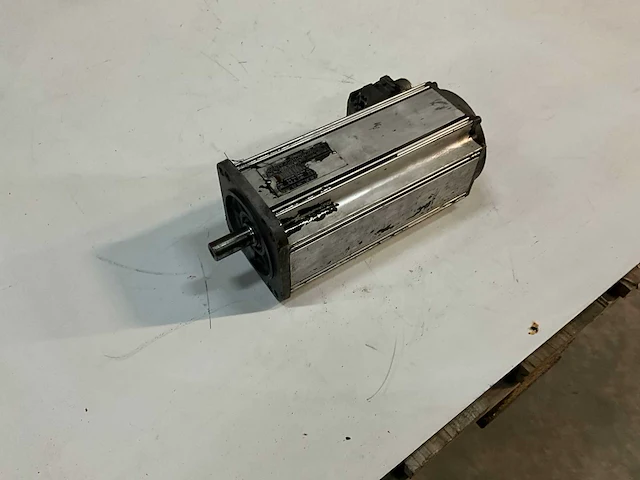 Servomotor - afbeelding 1 van  4