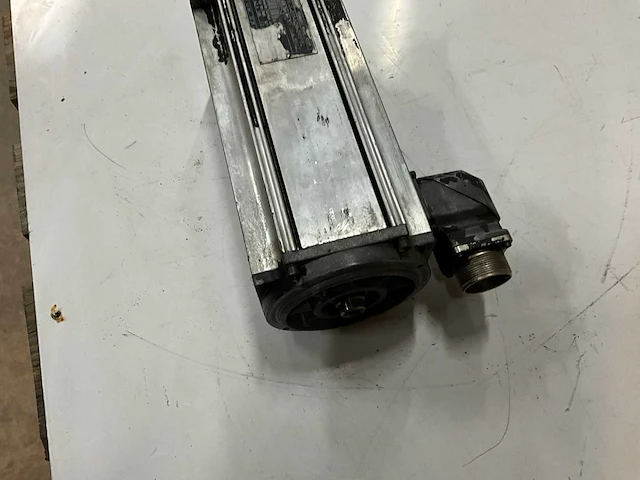 Servomotor - afbeelding 3 van  4