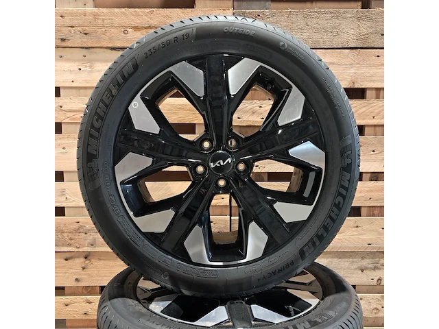 Set 19" velgen kia, met banden michelin primacy 4, 2023 - afbeelding 6 van  13