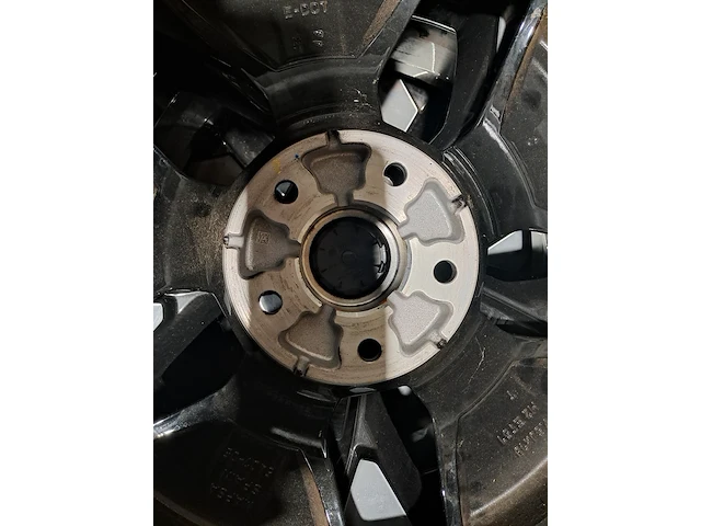 Set 19" velgen kia, met banden michelin primacy 4, 2023 - afbeelding 12 van  13