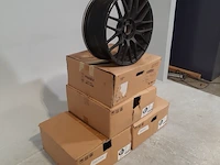 Set a 4x velg mercedes amg - afbeelding 9 van  16