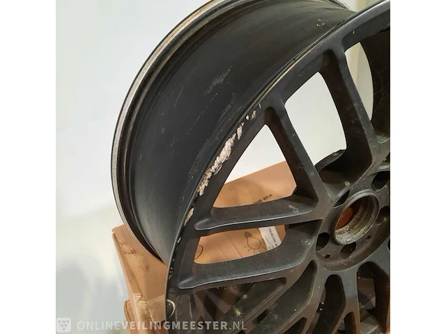Set a 4x velg mercedes amg - afbeelding 12 van  16