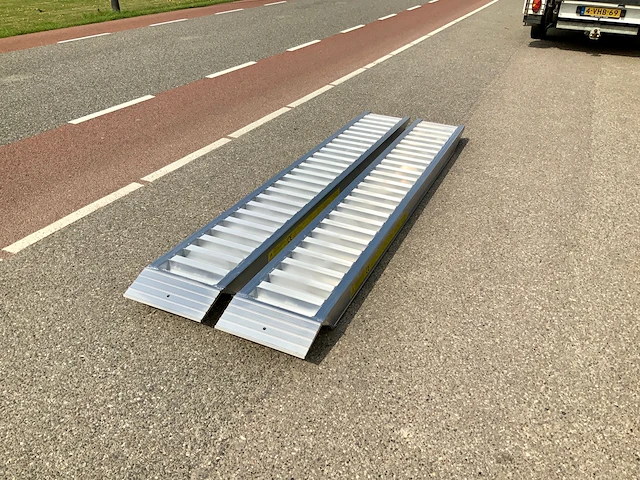 Set aluminium (300 cm) oprijplaat 6t - afbeelding 2 van  8