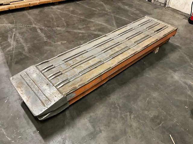 Set aluminium oprijplaten 2400mm - afbeelding 1 van  7