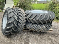 Set banden met velg - afbeelding 1 van  16