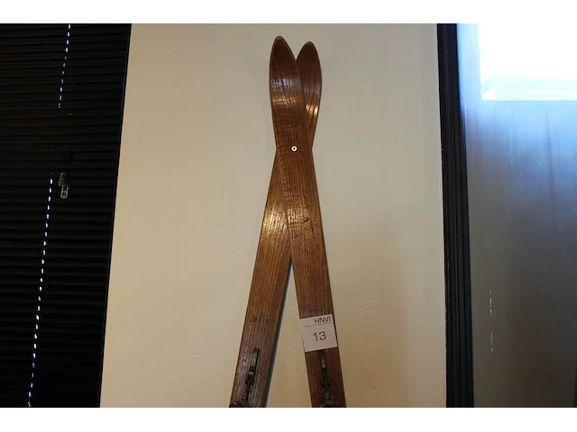 Set decoratieve ski's. - afbeelding 1 van  2