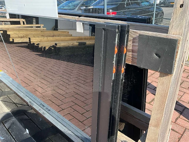 Set glaspanelen 86x215 getint (2x) - afbeelding 12 van  12
