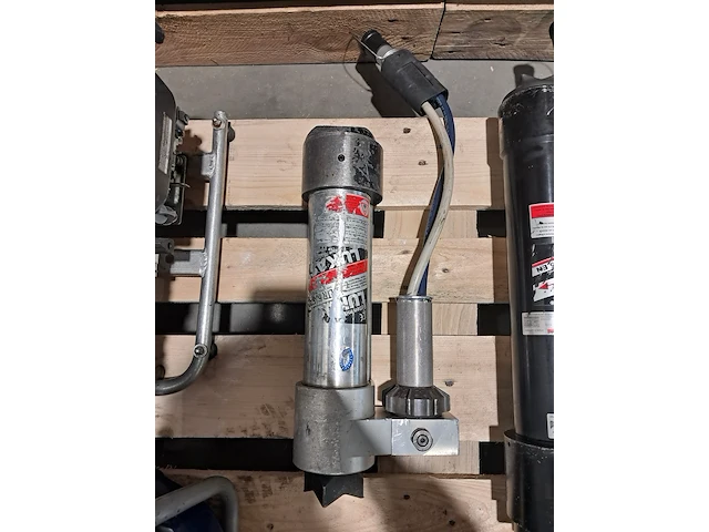 Set hydraulisch redgereedschap lukas - afbeelding 4 van  24