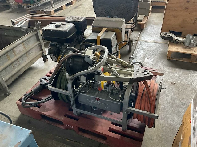 Set knip apparatuur inclusief generator - afbeelding 1 van  14
