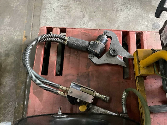 Set knip apparatuur inclusief generator - afbeelding 14 van  14