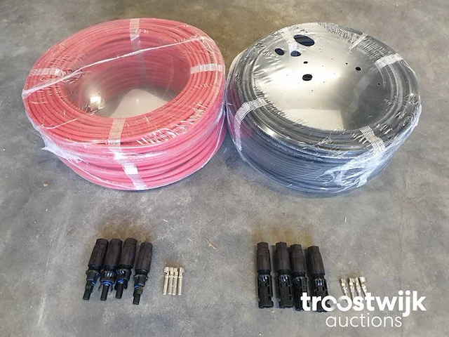 Set solarkabel 25 meter rode + 25 meter zwarte 6mm2 + dc stekkers 4x man en 4x vrouw - afbeelding 1 van  6