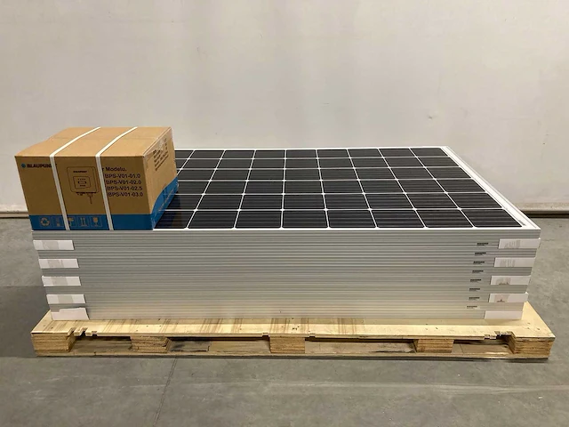 Set van 10 astronergy glas-glas zonnepanelen (310 wp) en 1 blaupunkt bps-v01-2.5 omvormer - afbeelding 1 van  8
