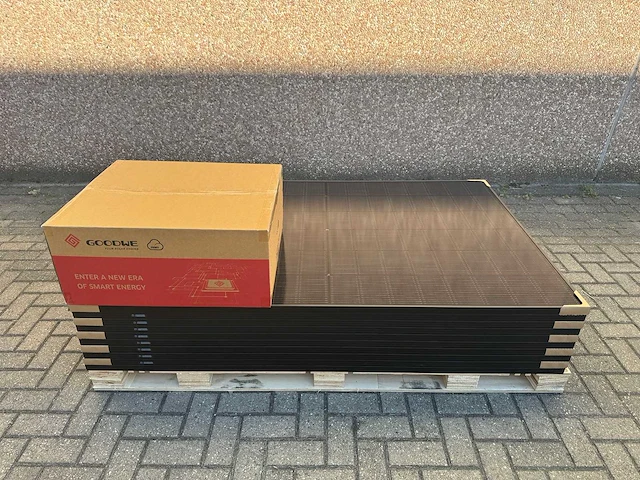Set van 10 zonnepanelen met 4,8 kw batterij en hybride omvormer - afbeelding 12 van  13