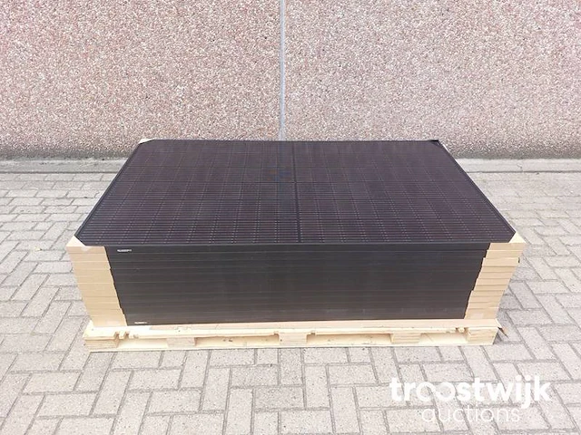 Set van 12 full black (350 wp) zonnepanelen en 1 blaupunkt bps-v01-03.6 omvormer (1-fase) - afbeelding 2 van  9