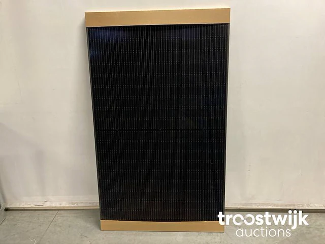 Set van 12 full black ibc (355 wp) zonnepanelen en 1 blaupunkt bps-v01-03.6 omvormer (1-fase) - afbeelding 3 van  8