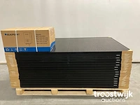 Set van 16 full black longi (350 wp) zonnepanelen en 1 blaupunkt bpt-v03-05.0 omvormer (3-fase)