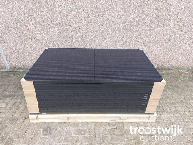 Set van 16 full black longi lr4-60hib-355m zonnepanelen en 1 blaupunkt bpt-v03-05.0 omvormer (3-fase) - afbeelding 3 van  10