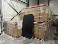 Set van 180 full black (430 wp) zonnepanelen (totaal vermogen 77.400 wp) - afbeelding 5 van  6