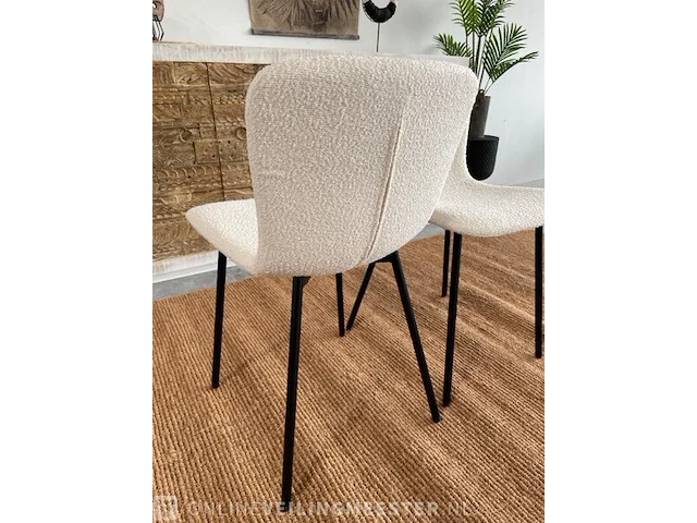 Set van 2 eetkamerstoelen in wit bouclé wit / zwart - afbeelding 4 van  6