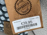 Set van 2 knit factory kussens in grijs knit factory, grijs - afbeelding 7 van  7