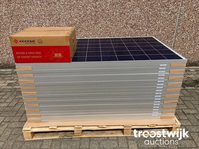 Set van 20 akcome zonnepanelen (275 wp) en 1 goodwe gw5000d-ns omvormer (1-fase) - afbeelding 1 van  10