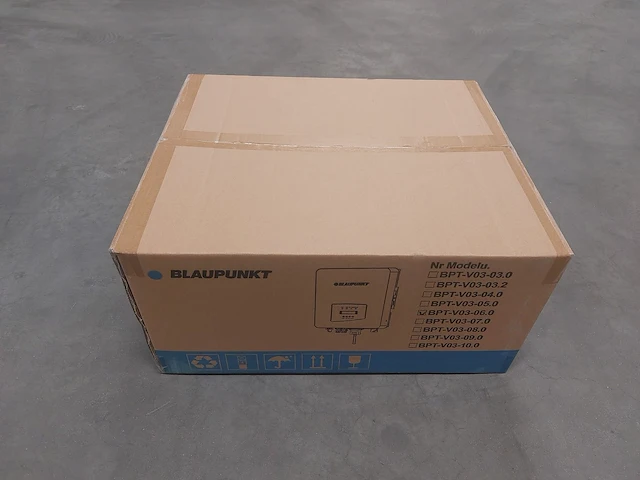 Set van 20 full black longi (350 wp) zonnepanelen en 1 blaupunkt bpt-v03-06.0 omvormer (3-fase) - afbeelding 6 van  9