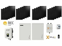 Set van 20 full black zonnepanelen (405 wp) met solax 8.0k hybride omvormer en solax 5.8kwh master pack en solax batterij 5.8kwh slave unit