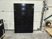 Set van 22 full black zonnepanelen (400 wp) met goodwe 10.0k omvormer (3-fase) - afbeelding 2 van  7