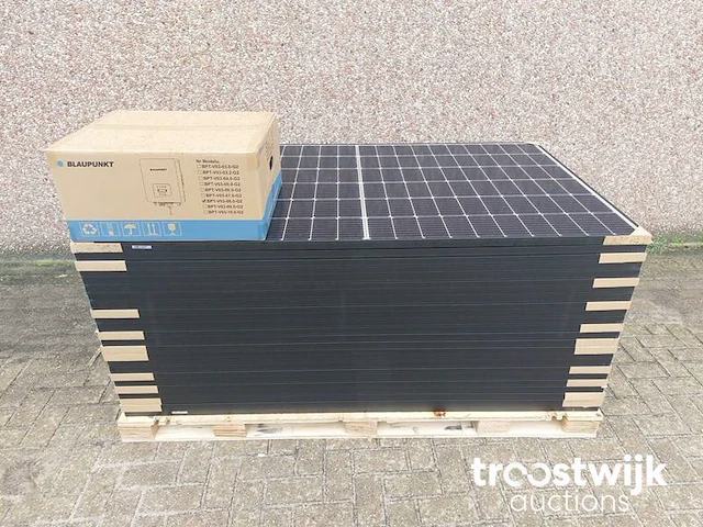 Set van 24 black longi lr4-60hih-375m zonnepanelen en 1 blaupunkt bpt-v03-08.0 omvormer (3-fase) - afbeelding 1 van  11