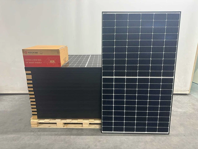 Set van 30 zonnepanelen, black frame (380 wp) met goodwe gw premium omvormer 10 kw - afbeelding 1 van  9