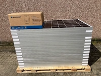 Set van 36 astronergy 310 wp glas-glas zonnepanelen en 1 blaupunkt bpt-v03-10.0 omvormer (3-fase)