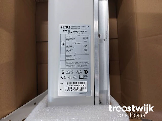 Set van 4 csun 285-60p zonnepanelen en 1 saj 1.0 omvormer - afbeelding 2 van  11