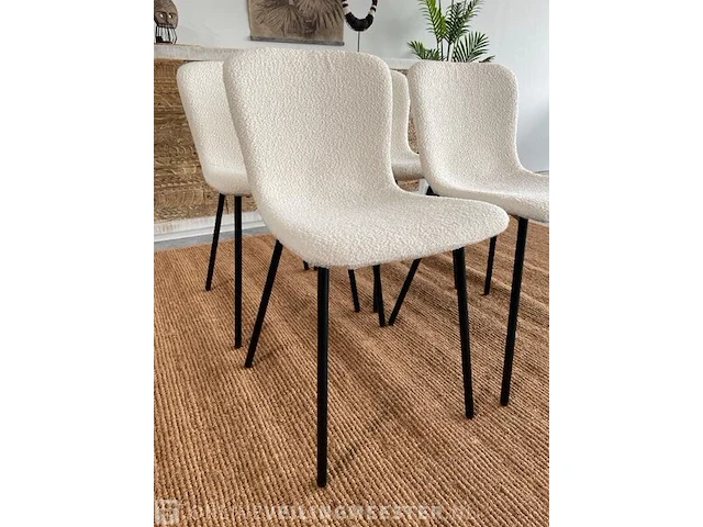 Set van 4 eetkamerstoelen in wit bouclé wit / zwart - afbeelding 2 van  6
