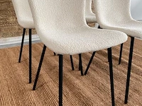 Set van 4 eetkamerstoelen in wit bouclé wit / zwart - afbeelding 2 van  6