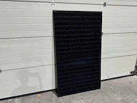 Set van 4 zonnepanelen (370 wp) en 1 solis 1.5k omvormer (1-fase) - afbeelding 3 van  8