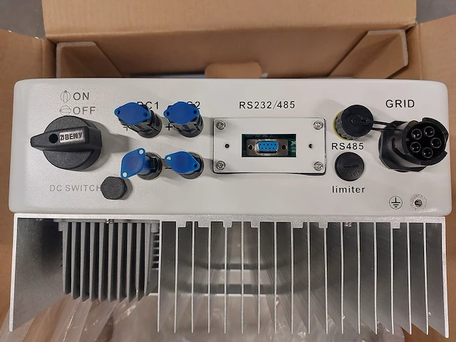 Set van 45 black ja solar jam60s20 375/mr zonnepanelen en 1 blaupunkt bpt-v03-15.0 omvormer (3-fase) - afbeelding 10 van  11