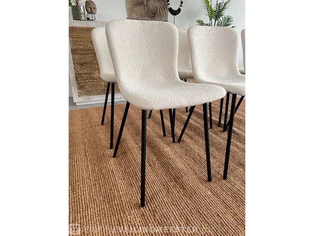 Set van 6 eetkamerstoelen in wit bouclé wit / zwart - afbeelding 3 van  7