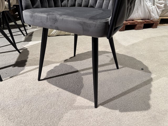 Set van 6 eetkamerstoelen, taupe velvet, zwarte poten - afbeelding 4 van  5