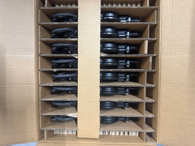 Set van 8 ap systems - ds3-l - micro-omvormers - afbeelding 3 van  4