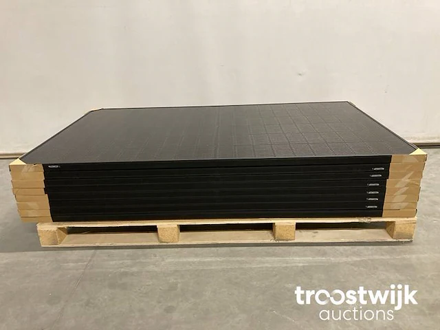 Set van 8 full black longi (350 wp) zonnepanelen en 1 blaupunkt bps-v01-02.5 omvormer (1-fase) - afbeelding 2 van  9