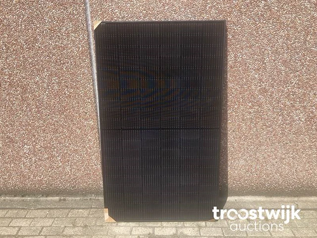 Set van 8 full black longi (350 wp) zonnepanelen en 1 blaupunkt bps-v01-02.5 omvormer (1-fase) - afbeelding 3 van  9