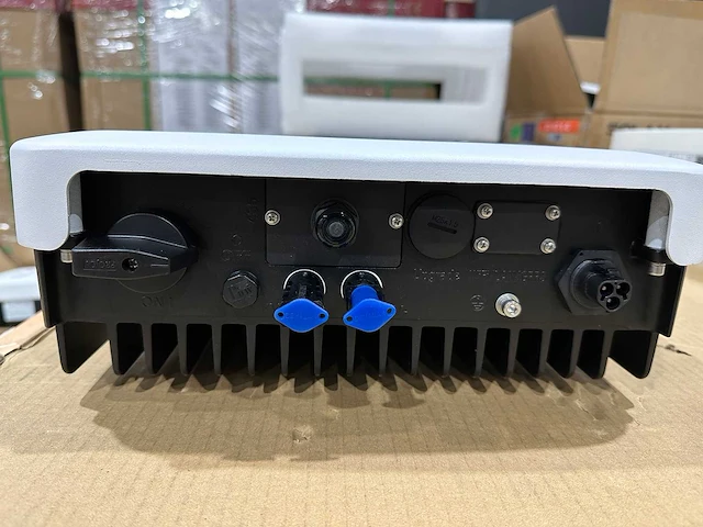 Set van 8 zonnepanelen (370 wp) met solax 3.0 kw omvormer - afbeelding 6 van  7