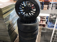 Set velgen met band asa en continental, 18 inch - afbeelding 1 van  5