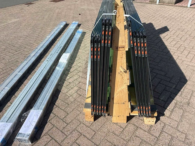 Sets glaspanelen – 94x260 (2x4), 86x260 (2x4), 82x260 (2x3) - afbeelding 6 van  11