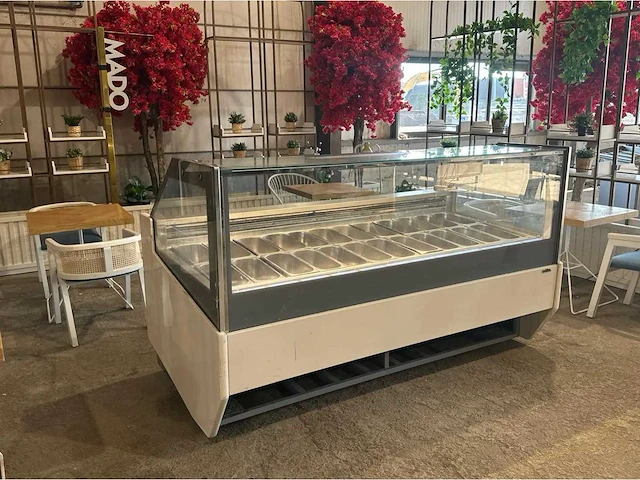 Sevel - schepijstvitrine - afbeelding 1 van  10
