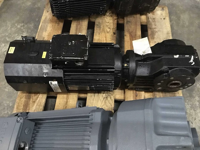 Sew eurodrive dc motorreductoren - afbeelding 6 van  7